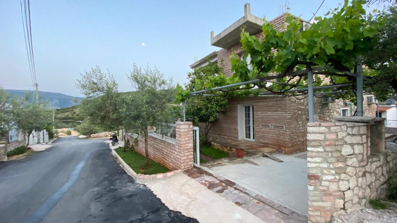 Studios&Apartment Niko Luka Ксамил Екстериор снимка