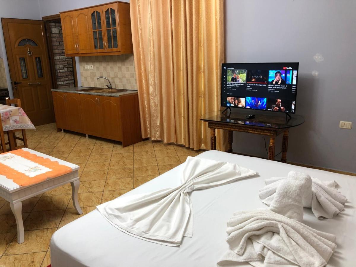 Studios&Apartment Niko Luka Ксамил Екстериор снимка